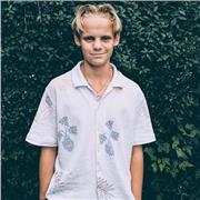 Schüler der 9. Klasse Gymnasium gibt gerne Nachhilfe in Mathe, Englisch, Französisch oder Deutsch (bis zur 8. Klasse) / (15 /Std.)